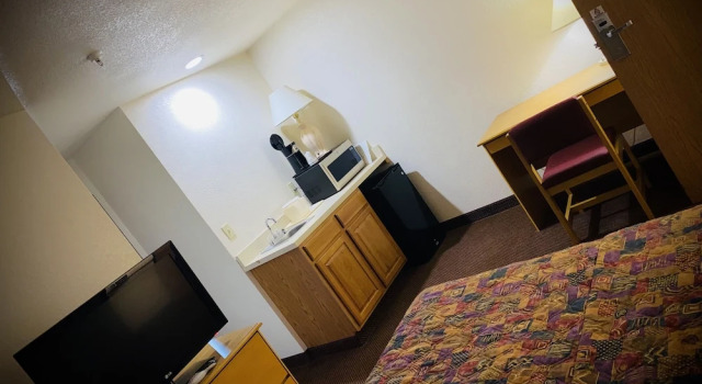 Herington Inn & Suites, Book Hotel Herington 
