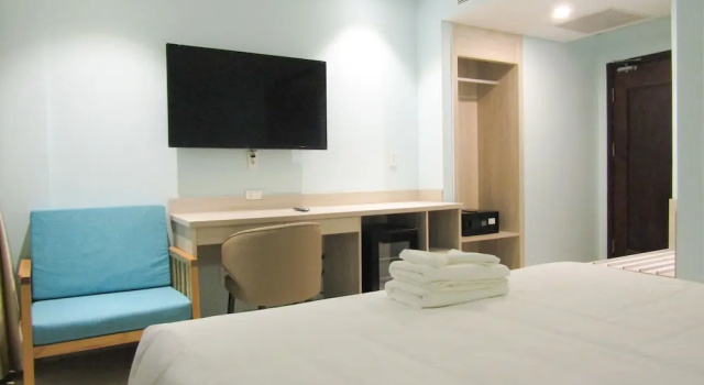 Двухместный номер Deluxe с балконом и с видом на море Haya Hotel Phu Quoc, Trademark Collection by Wyndham
