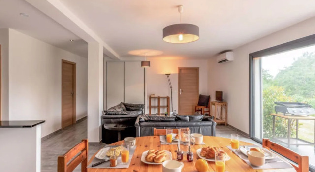 Apartment Appartement Paoli, Rezerwuj Apartament Hotele w Korsyka z parkingiem, Parking