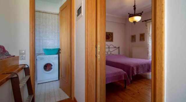 Laconian Collection #Karvela's stone house#, Book Hotel Karvelás Lakonia