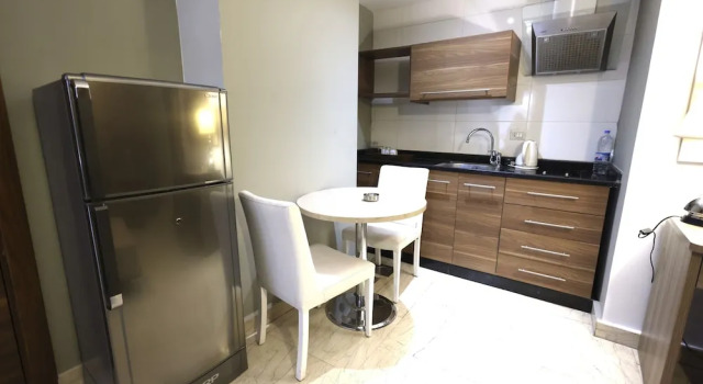 Апартаменты Delora Hotel and Suites