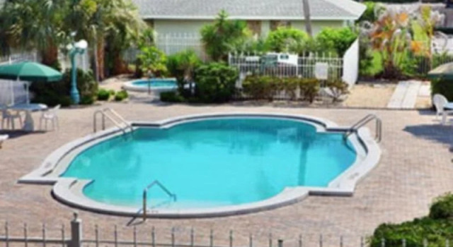 Comfort Inn North Hotel Clearwater, Забронировать Отель Клируотер-Бич Clearwater-St Pete Beaches