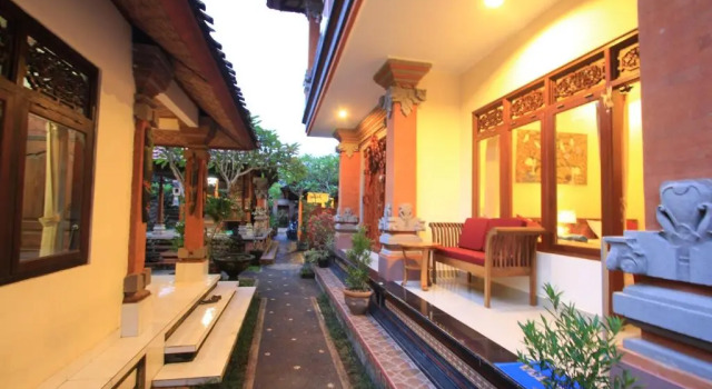 KT. Kuaya Home Stay, Забронировать Отель Отели провинции Бали с завтраком, Завтраки