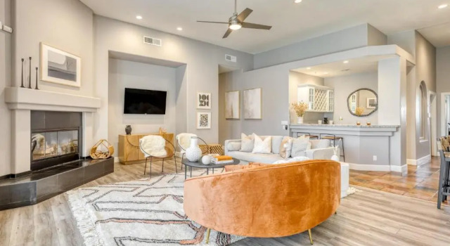 Sunridge by Avantstay Glorious Scottsdale Estate w/ Pool, Hot Tub, Ping Pong & Pool Table!, Забронировать Дом для отпуска Отели Скотсдейл с парковкой, Парковка