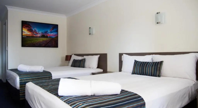 Четырёхместный номер Executive Sugar Country Motor Inn