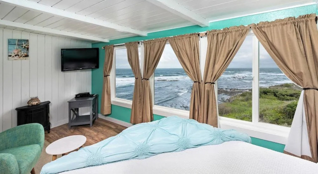 Moolack Shores Inn
