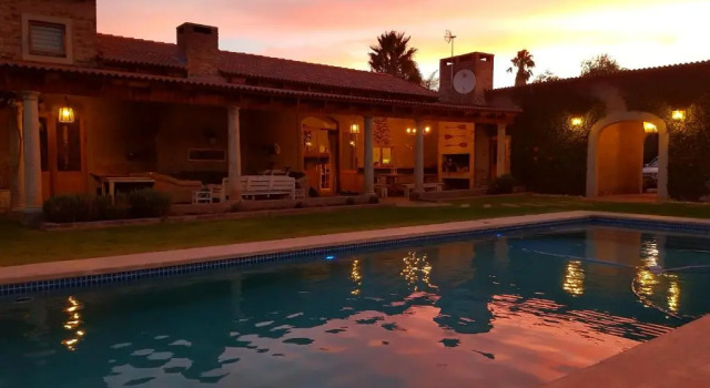 Коттедж Hartland Country House Oudtshoorn