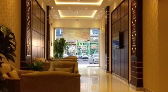 Raha Suites