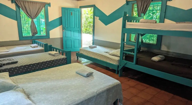 Tasty Dayz Hostel, Reserva ahora Albergue Hostales en Limón, Albergue
