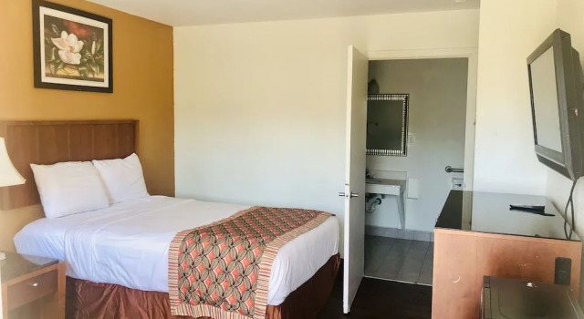 Royal Inn Richmond Hill- Savannah I-95, Boek Mini-hotel Hotels in Georgia met parkeren, Parkeren