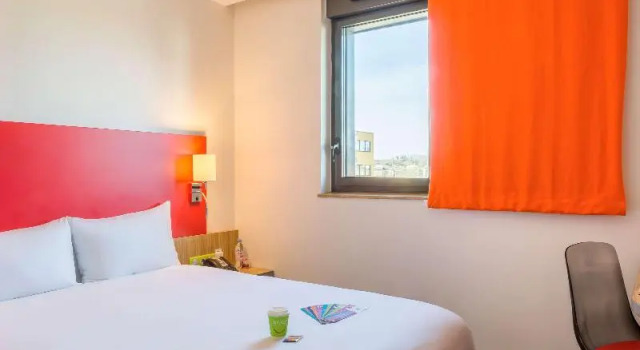Люкс с 2 комнатами ibis Styles Romans-Valence Gare TGV