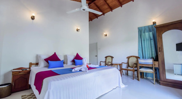 Vaaya Beach Hotel, Забронировать Отель Отели Западной провинции 3 звезды, 3*