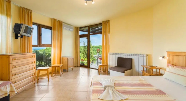 Трёхместный номер Standard с видом на море Villa Zelenika