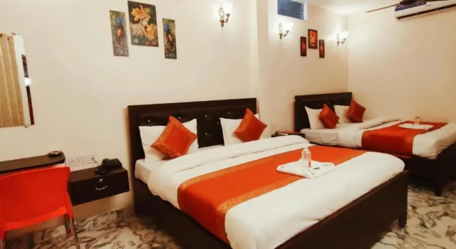 Люкс Deluxe Hotel Royal Shantii Inn with Ganges View