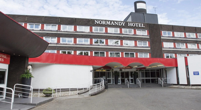Normandy Hotel, Забронировать Отель Отели Glasgow & The Clyde Valley с завтраком, Завтраки