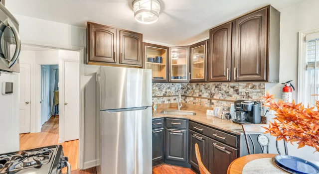 Коттедж с 3 комнатами 'the Maple Tree' Home: 14 Mi to Downtown Cleveland
