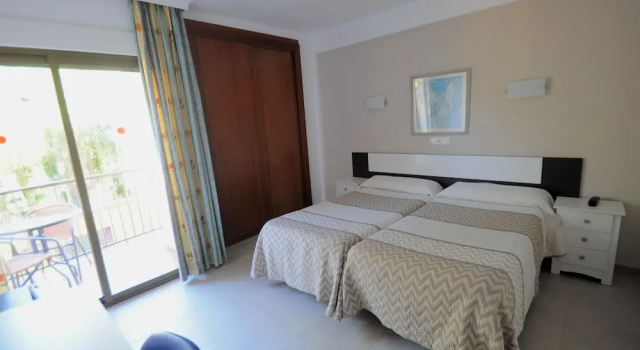 Двухместный номер Standard с балконом Hotel Goya