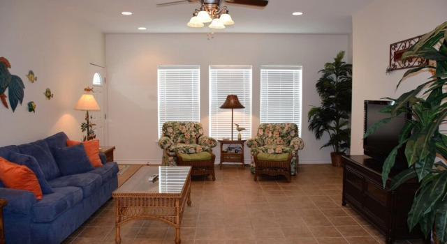 211 Blue Heron - Three Bedroom Townhome