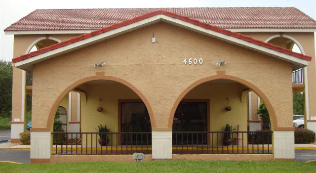 Shining Light Inn & Suites