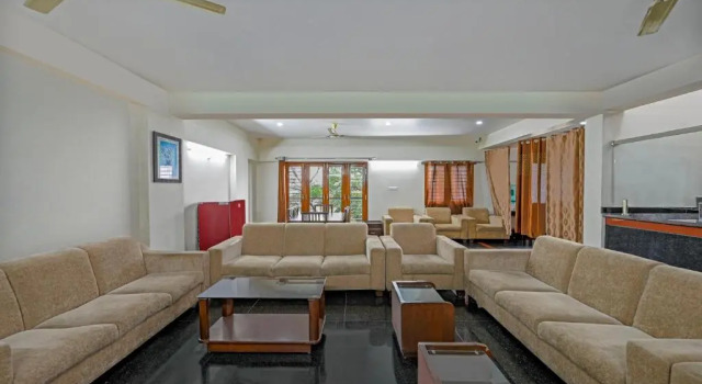 Treebo RR Residency, Sanjay Nagar, Rezervovat Hotel Hotely v Bangalore s parkováním, Parkování