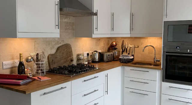 Wonderful Home and parking, Забронировать Отель Отели Тенби с парковкой, рядом с Paragon Beach, Парковка
