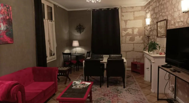 La Boussole - Maison Meublee 3 Chambres 6 Pers., Rezerwuj Hotel Chinon 