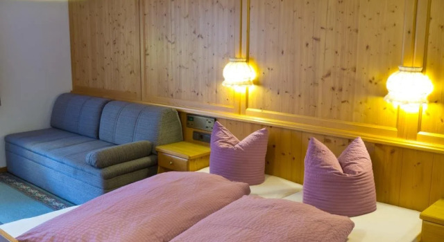 Haus Dorfplatz- Silvretta Card Premium inklusive, Забронировать Отель Отели Тироля 3 звезды, 3*