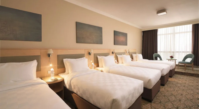 Пятиместный номер Standard SAJA By Warwick Madinah Hotel