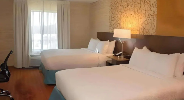 Четырёхместный номер Standard Цокольный этаж Comfort Inn & Suites