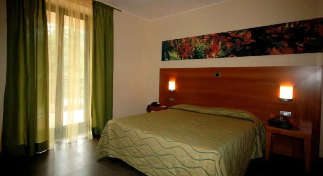 Двухместный номер Standard с балконом Hotel Langhe & Monferrato