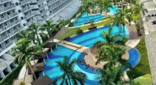Апартаменты c 1 комнатой с балконом Elegant Pasay City Apartment With Central Heating & Shared Pool