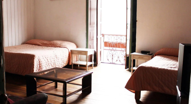 Hostal Latina, Prenota Hotel Cuenca Sierra, vicino a Abdon Calderón Park