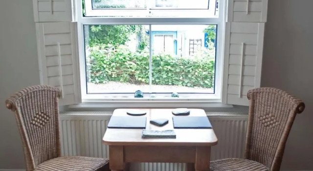 Highbury Garden Suite, Book Bed and Breakfast Hoteller i Glamorgan med parkering, Parkering