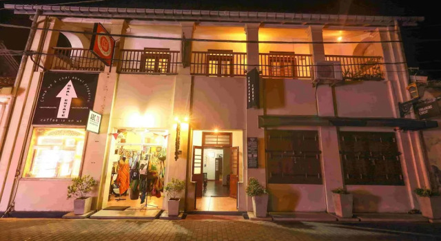 Knight Inn