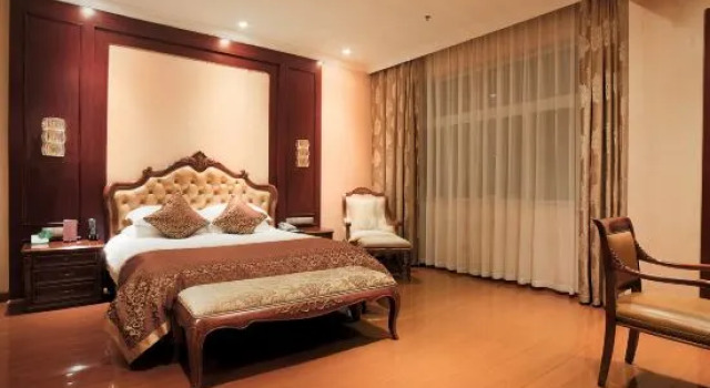 Семейный люкс Deluxe Yingshanhong Hotel