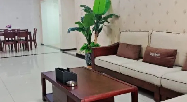 Люкс Executive Yashige Apartment Ruili