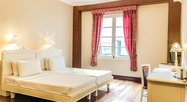 Двухместный номер Superior Colmar Tropicale