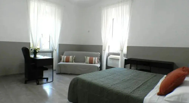 Lorenzo 03, Prenota Hotel Tiburtino Roma