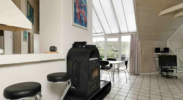 Коттедж Sprawling Holiday Home With Swimming Pool in Ringkøbing