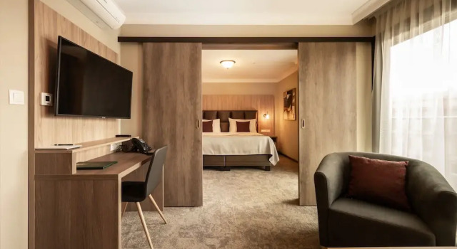 EFI SPA Hotel Superior & Pivovar, Забронировать Курортный отель Отели Брно с парковкой, рядом с Главный вокзал Брно, Парковка