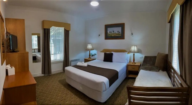 Suite Riverview at Ross