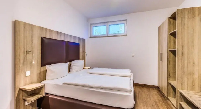 Luxuriose Ferienwohnung am Stormthaler See, Rezervați Hotel Großpösna 