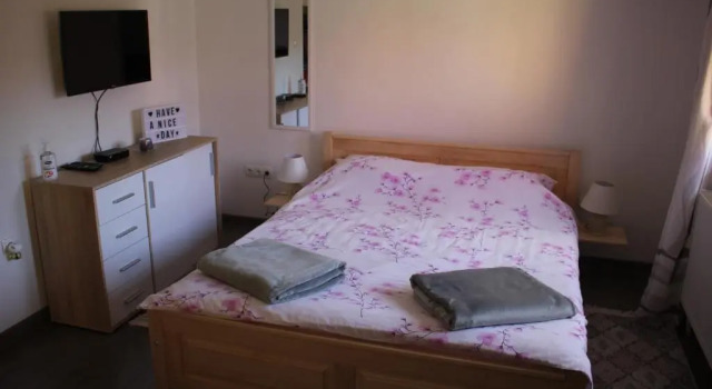Studio Apartments Adian, Rezerwuj Apartament Korenica 
