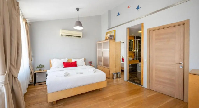 Deluxe Čtyřlůžkový pokoj Hotel Next2