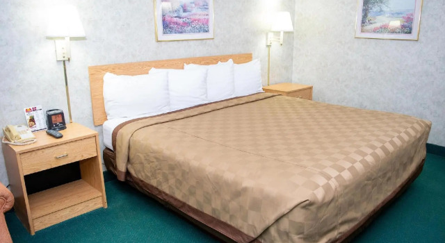 Regency Inn Perrysburg, Varaa Mini-hotelli Minihotellit kohteessa Millbury, Mini-hotelli