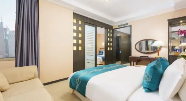 Четырёхместный семейный люкс Premium с 2 комнатами Xuyuan Hotel