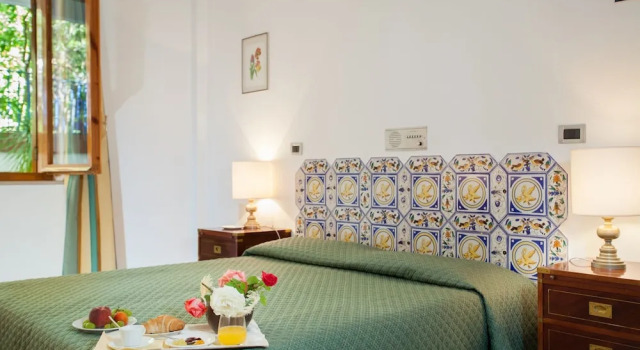 Standard Zimmer mit Balkon und mit Bergblick Grand Hotel De Rose