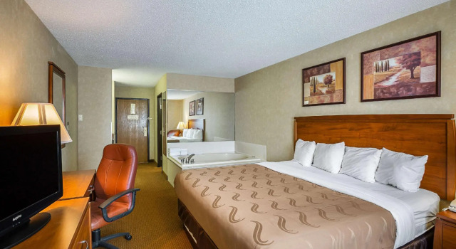 Двухместный люкс Quality Inn Mitchell I-90
