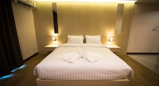 Двухместный номер Superior с балконом L Hotel