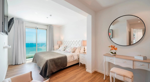 Premium Contemporary Villa, Panoramic View Over Funchal And The Sea | Grandview, Rezerwuj Hotel Funchal Madera